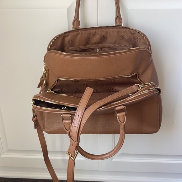 Tory Burch Robinson Tote with Strap - Picture 2 of 6